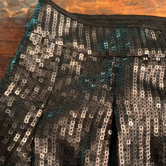 Adorable sequin shorts - Picture 7 of 7